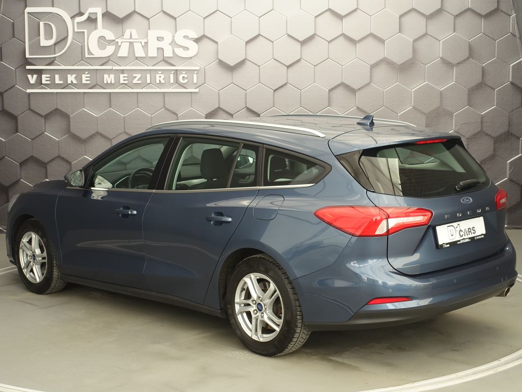 ford-focus-1-0-ecoboost-zimni-paket - 4