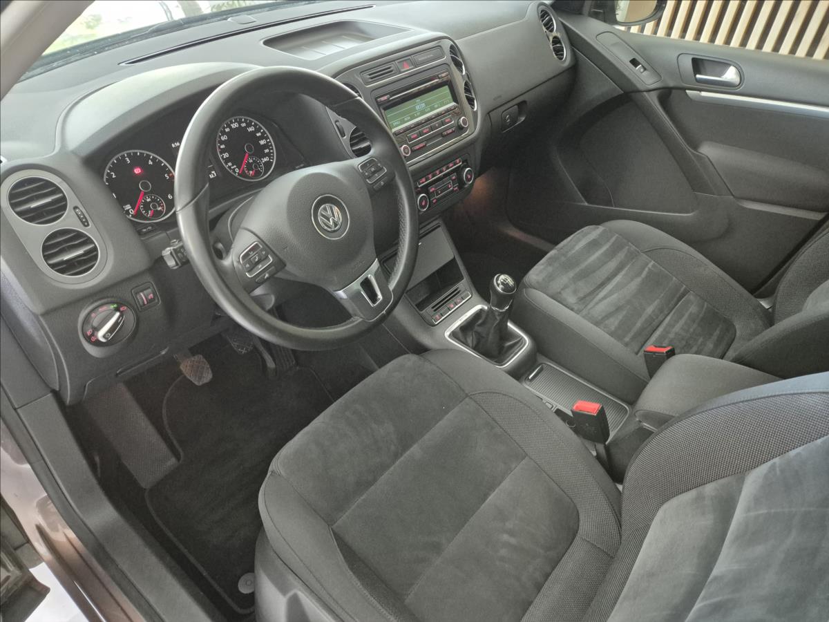 volkswagen-tiguan-2-0-tdi-4-motion-r-line - 9