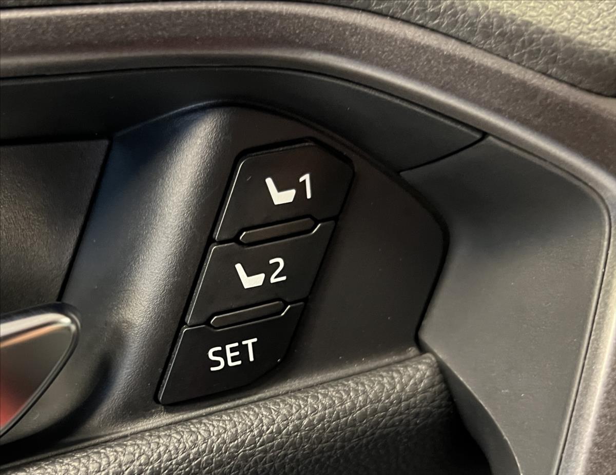 toyota-rav4-2-5-hybrid-gr-sport-awd - 9