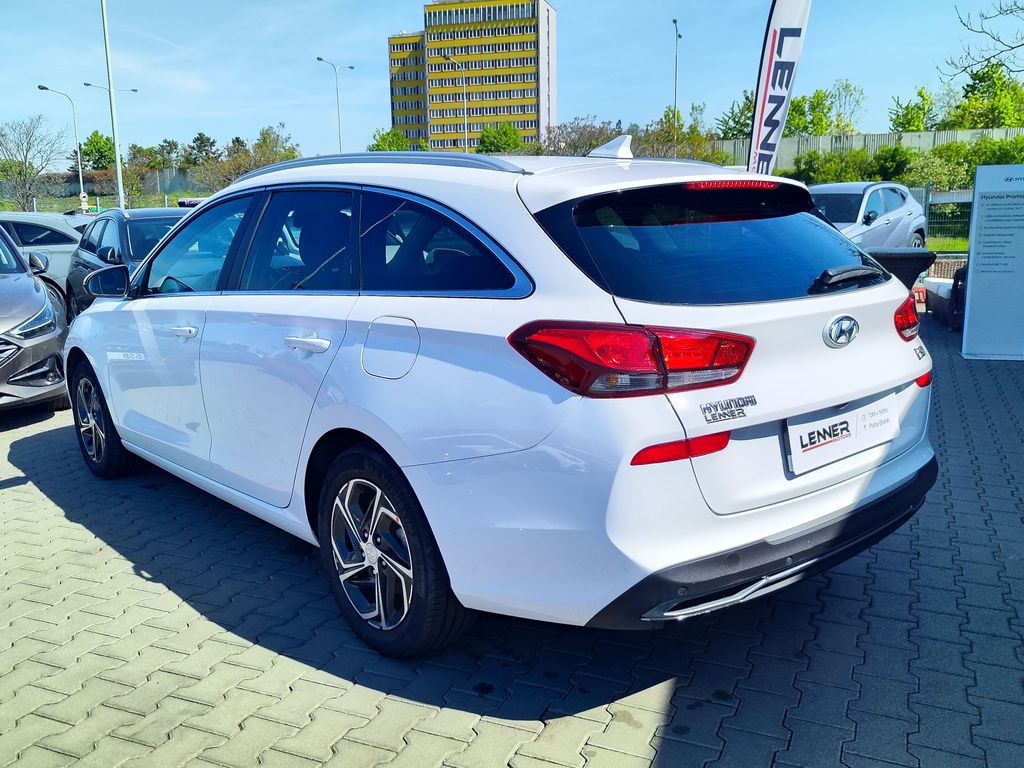 hyundai-i30-1-5i-81kw-smart-navi - 6