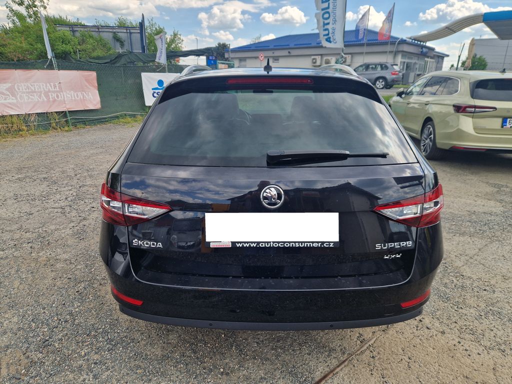 skoda-superb-combi-2-0-tdi-dsg-4x4-140kw-l - 5