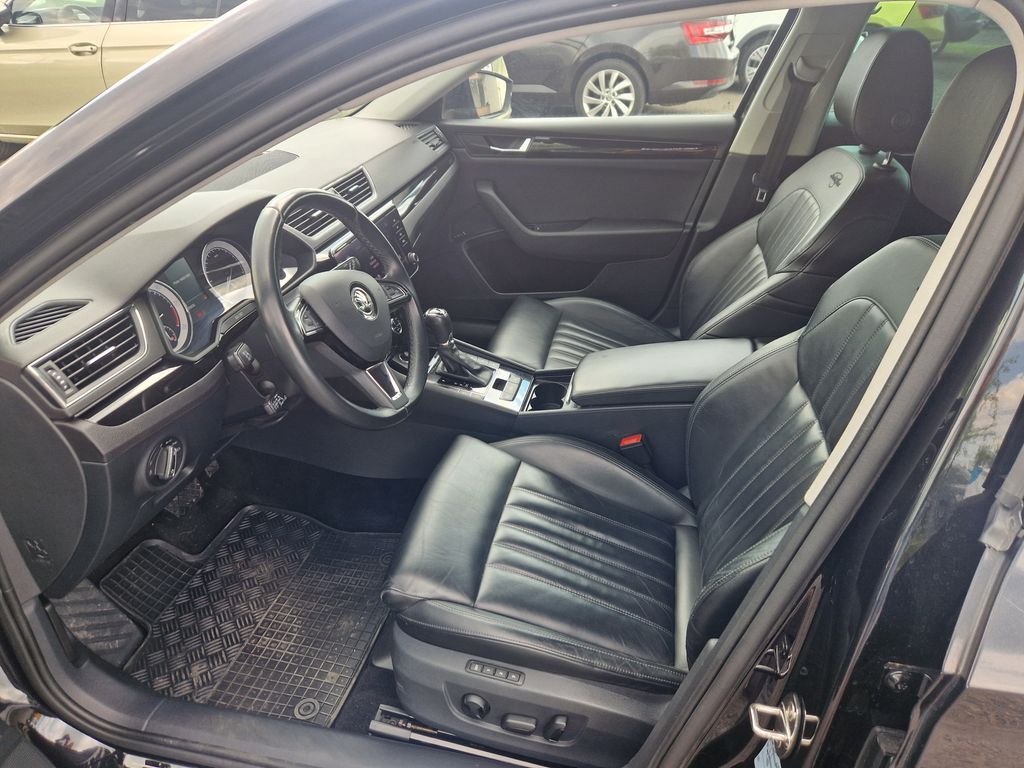 skoda-superb-combi-2-0-tdi-dsg-4x4-140kw-l - 8