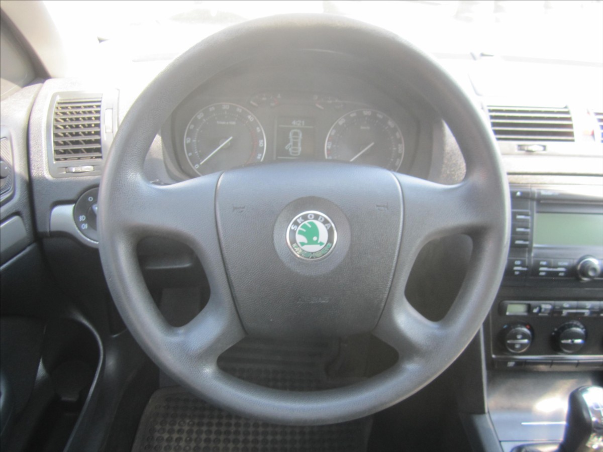 skoda-octavia-1-9tdi-elegance-aut-klima - 7