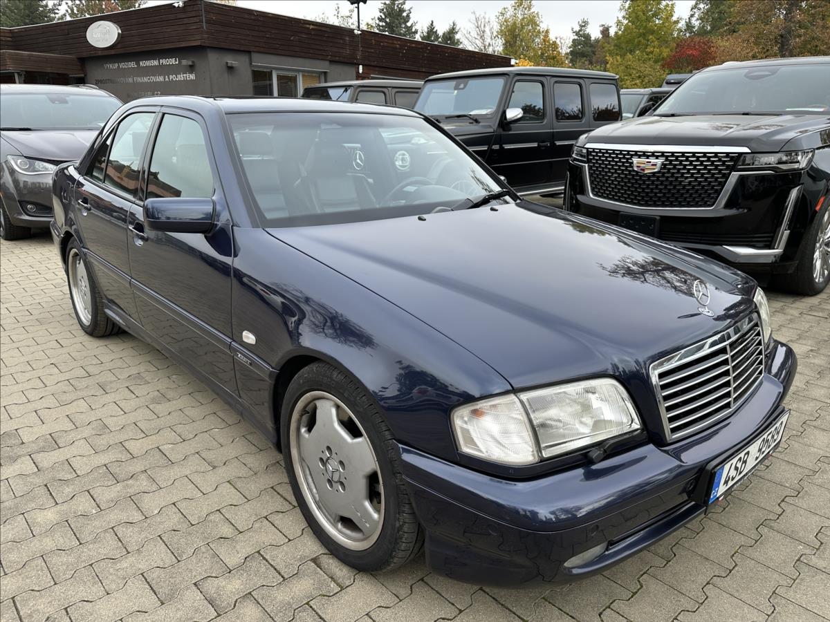 Mercedes-Benz Třídy C 4,3   43 AMG
