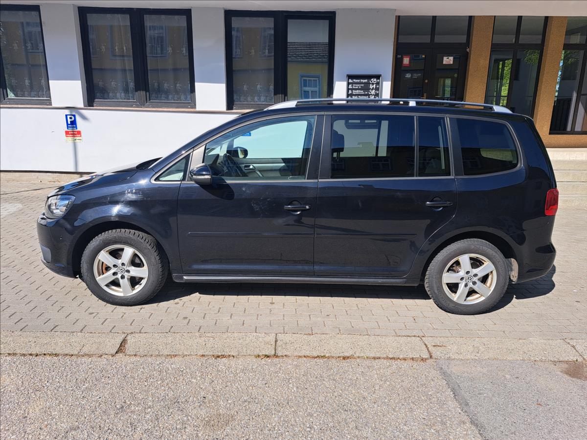volkswagen-touran-1-6-tdi-comfortline - 5
