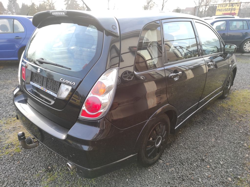 suzuki-liana-1-6-16v-combi-4-seasons - 5