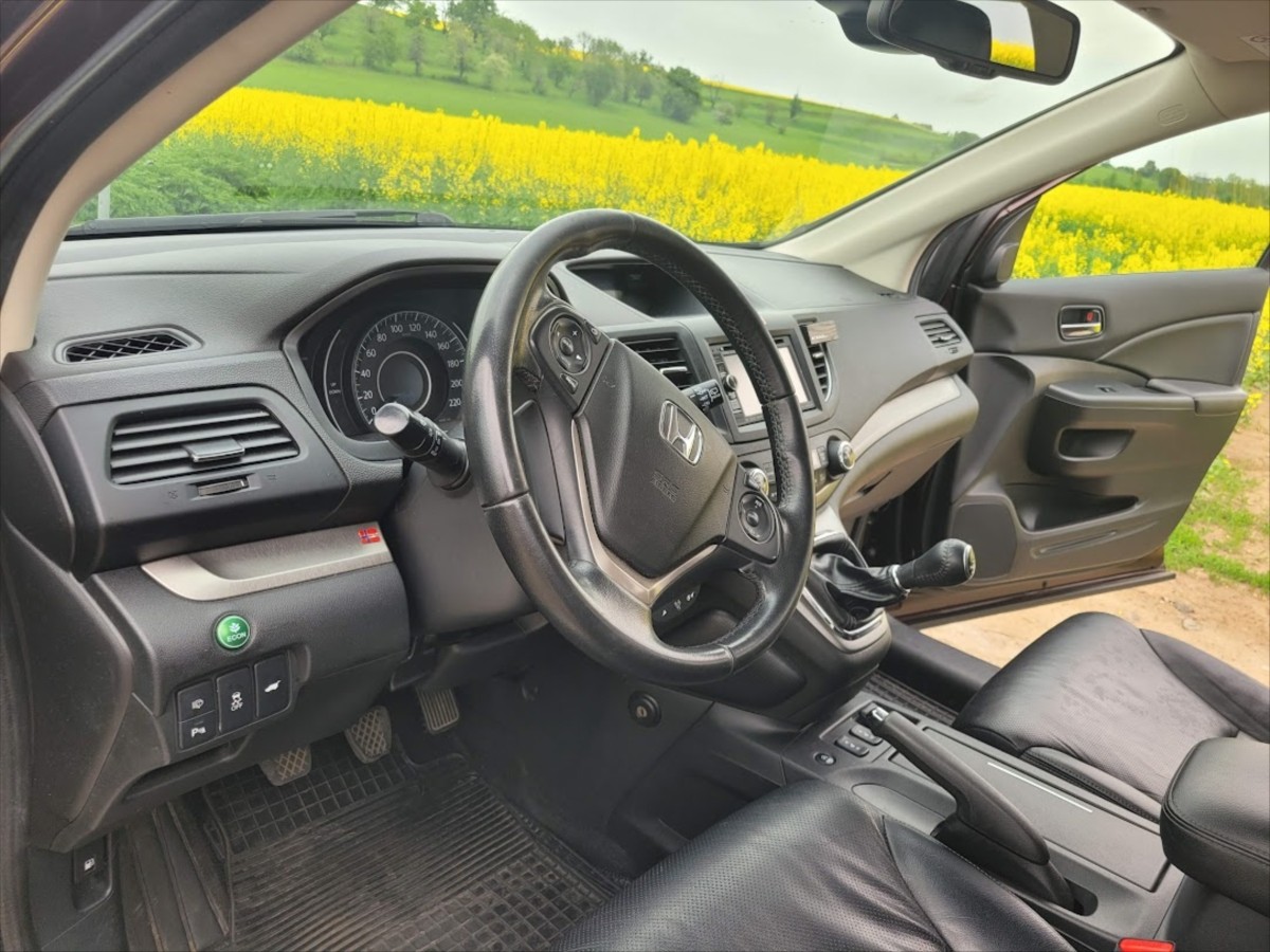 honda-cr-v-2-2-i-dtec-executive - 5