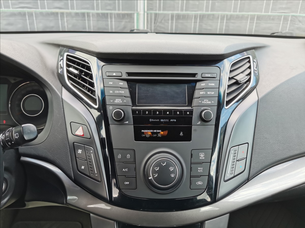 hyundai-i40-1-7-crdi-star-edition - 9