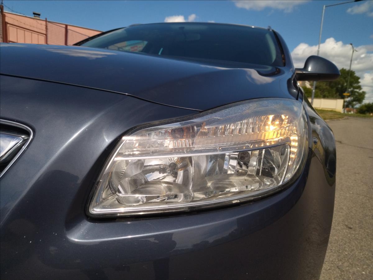 opel-insignia-1-8-sports-tourer - 7