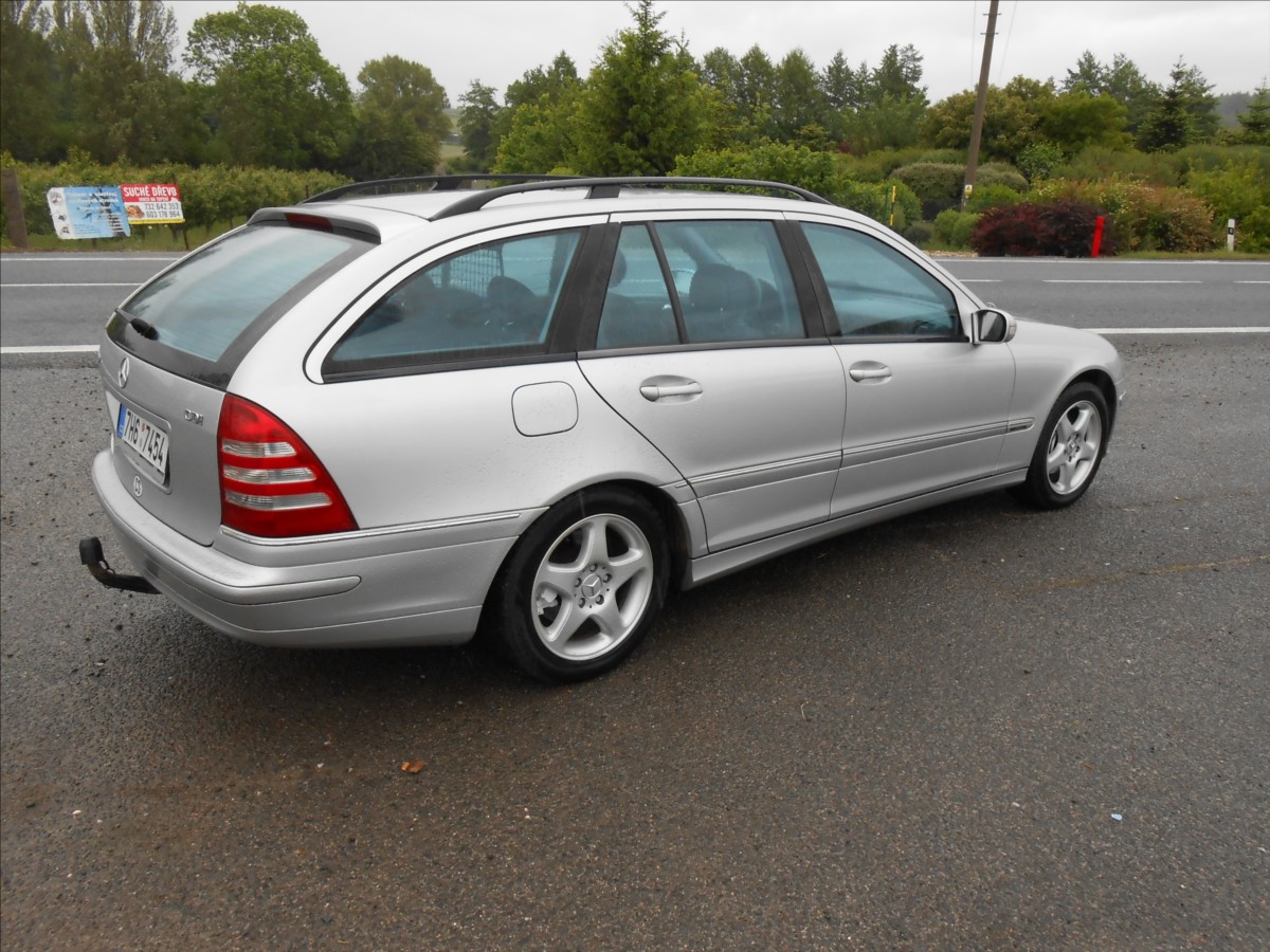 mercedes-benz-tridy-c-2-2-90-kw-digiklima-seviska - 7