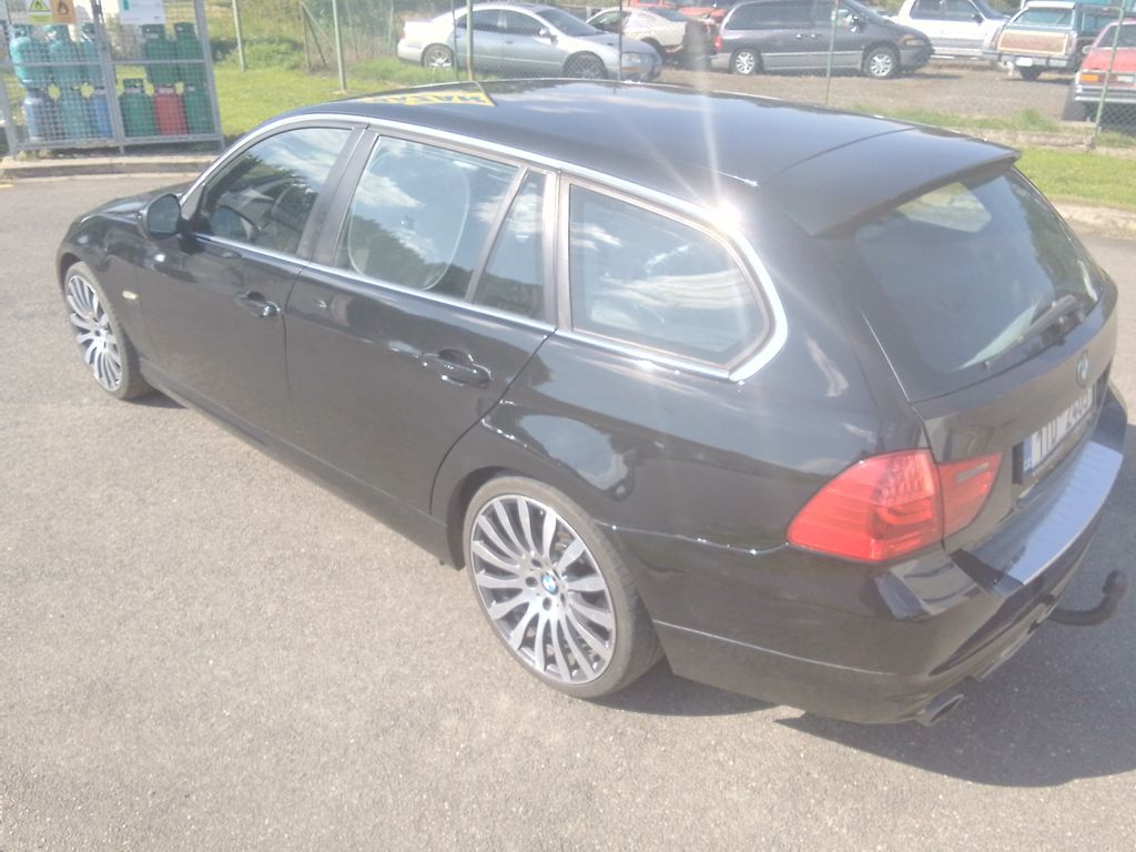 bmw-rada-3-2-0-318d-touring - 4