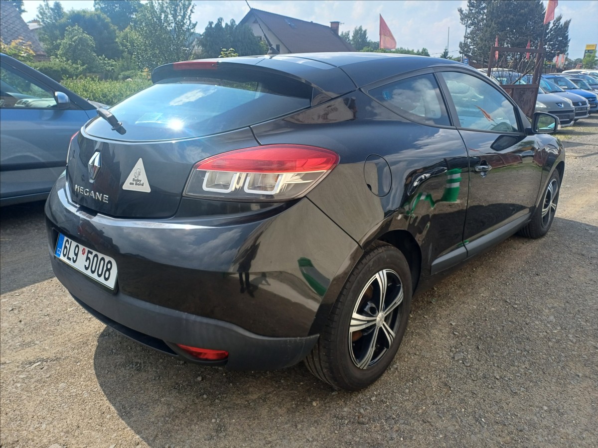 renault-megane-1-5 - 3