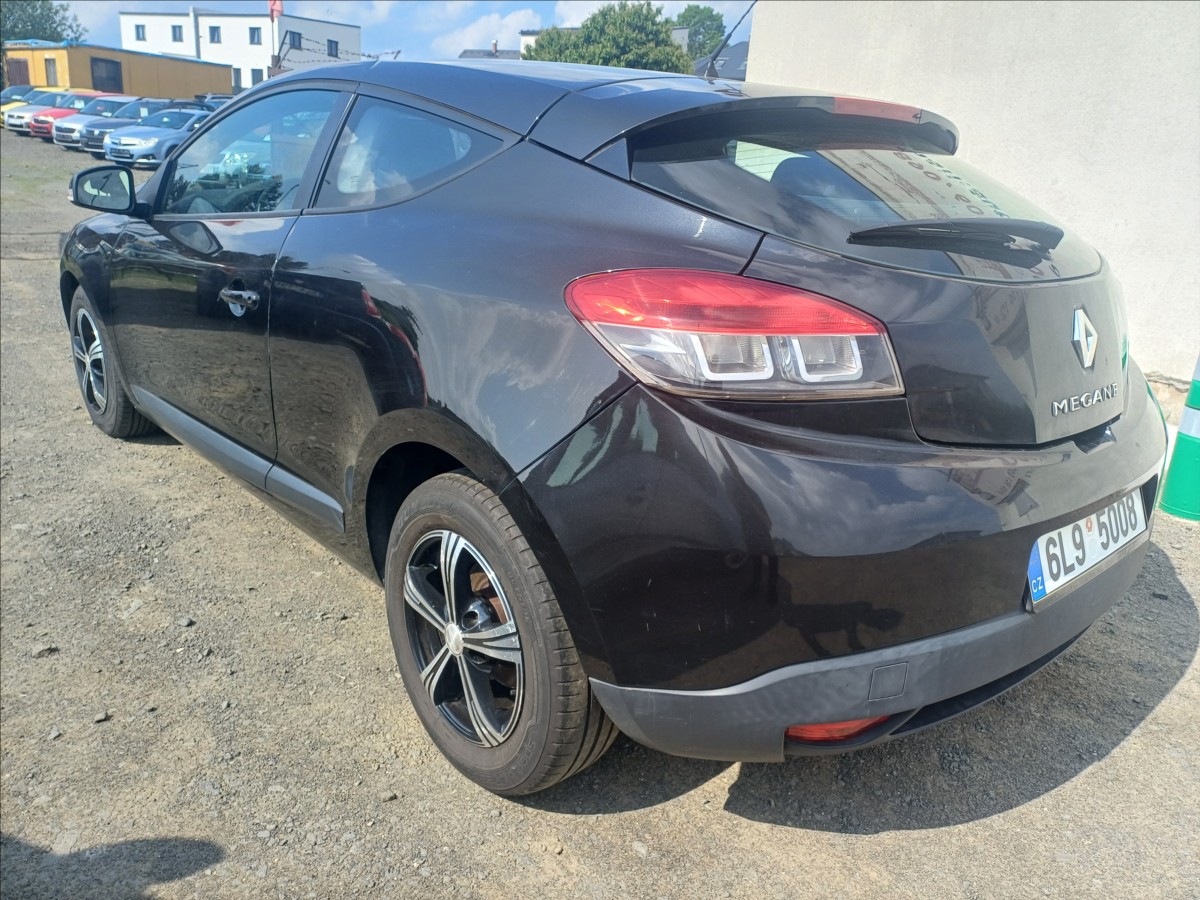 renault-megane-1-5 - 5