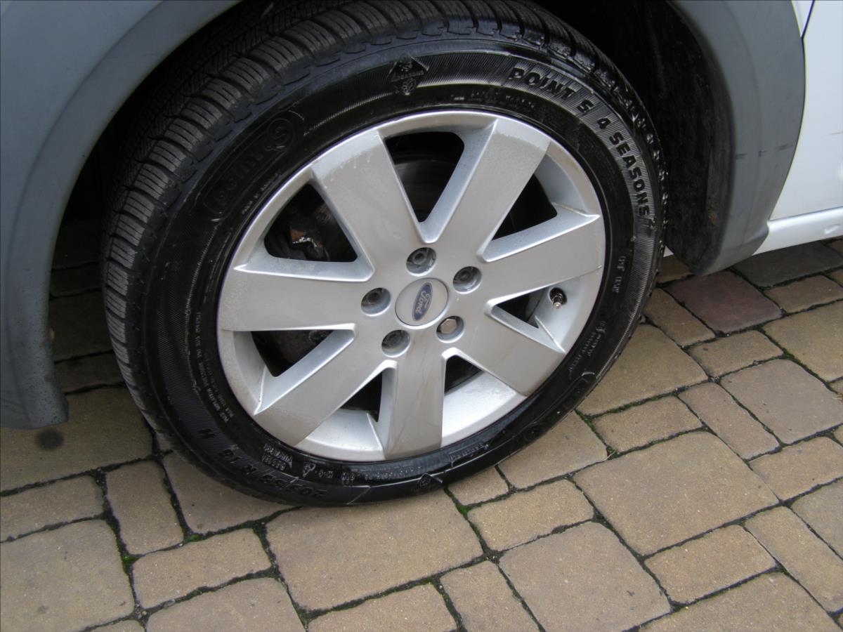 ford-transit-connect-1-8 - 8