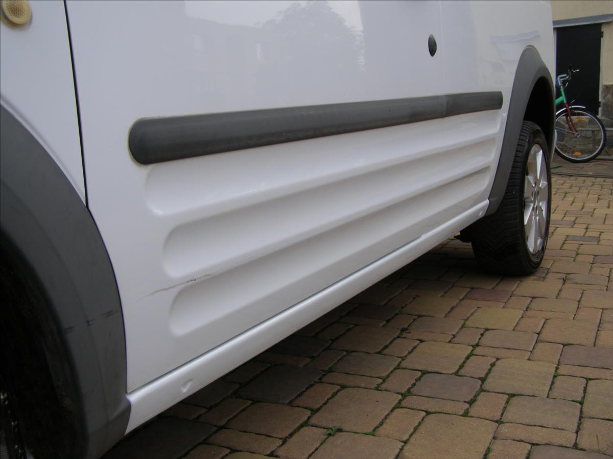 ford-transit-connect-1-8 - 9