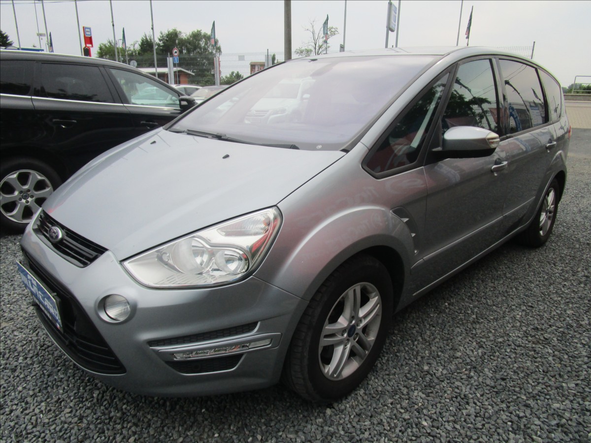 Ford S-MAX 1.6TDCi, aut. klima, 7 míst