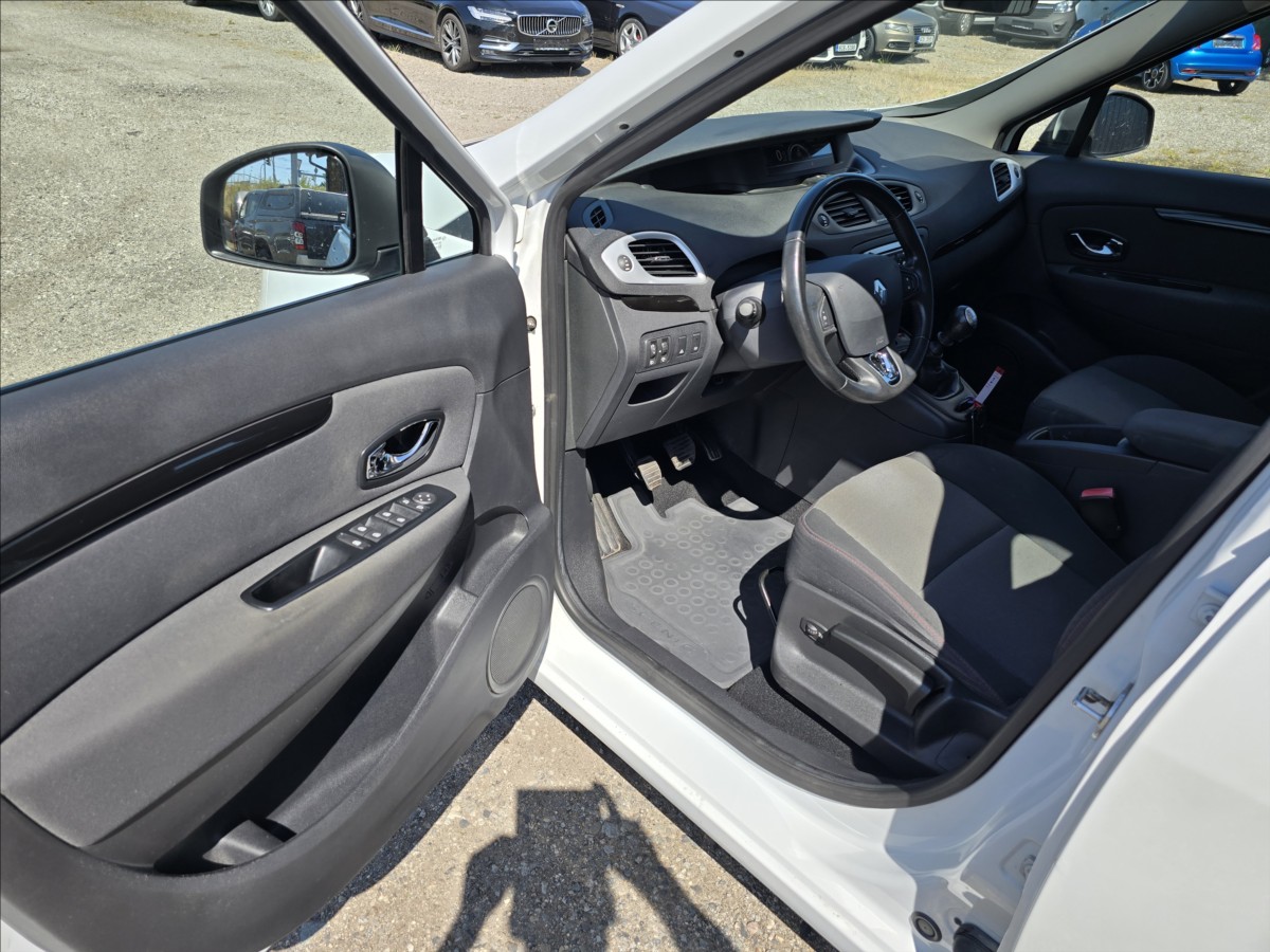 renault-scenic-1-5-tdci-81kw - 8