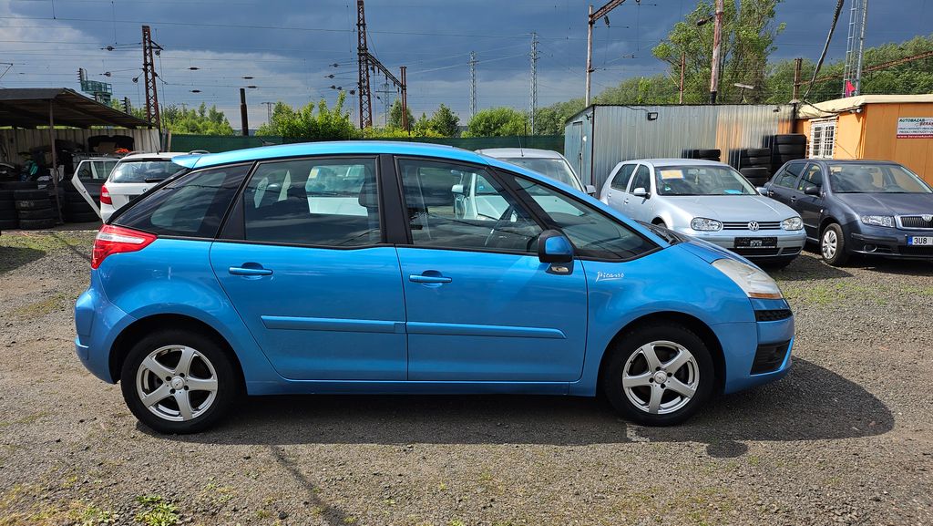 citroen-c4-picasso-1-8i - 2