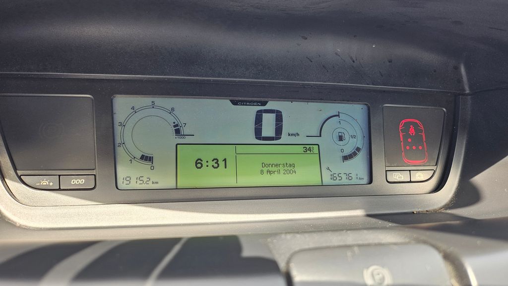 citroen-c4-picasso-1-8i - 9