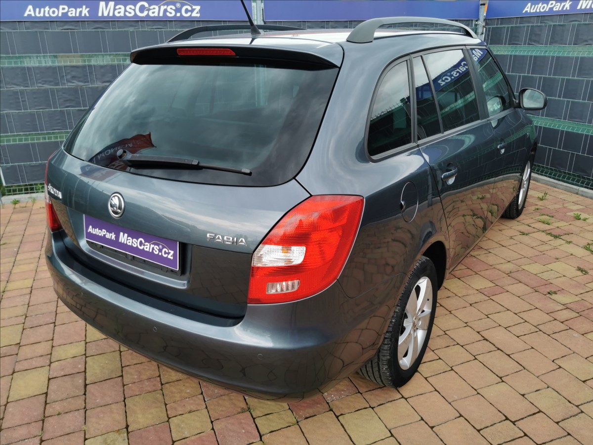 skoda-fabia-ii-1-2-tsi-ambition - 4