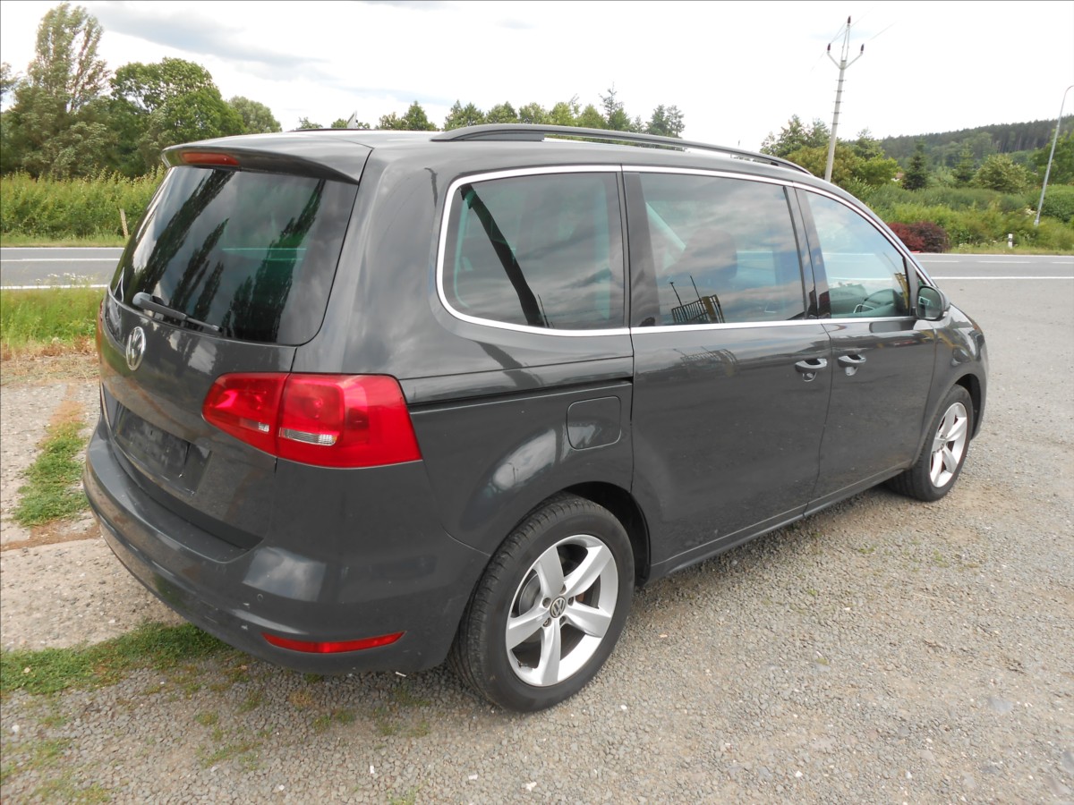 volkswagen-sharan-1-4-tsi-110-kw-serviska - 7