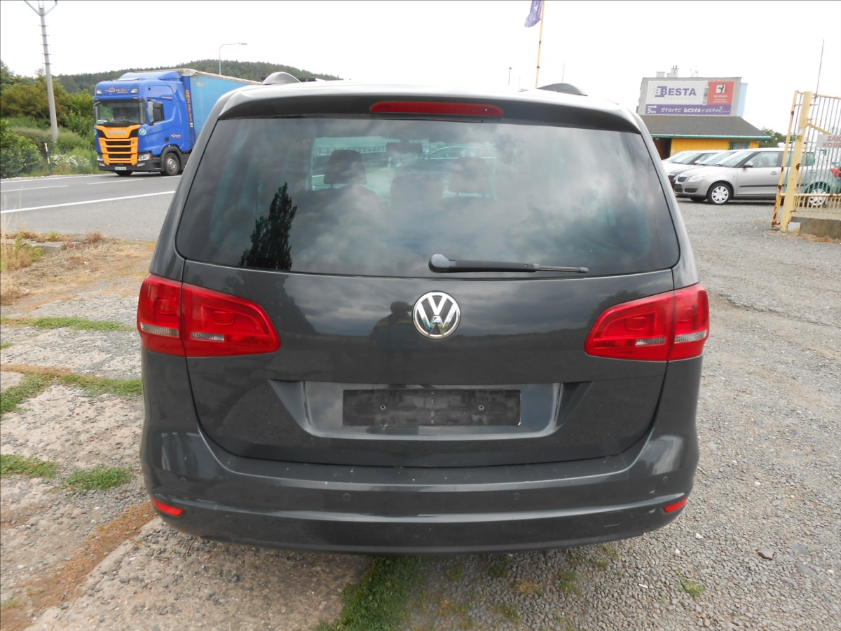 volkswagen-sharan-1-4-tsi-110-kw-serviska - 8