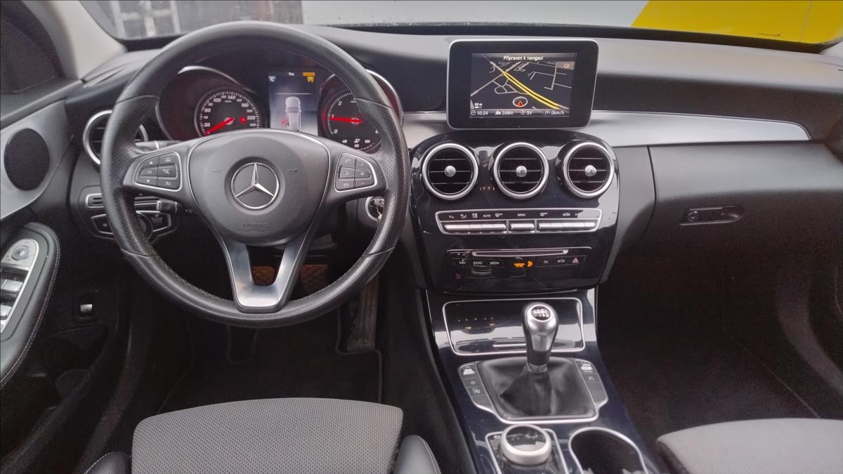 mercedes-benz-tridy-c-180d - 4