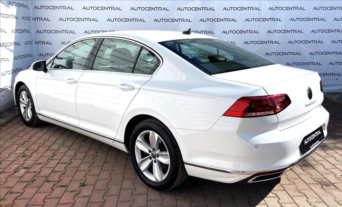 volkswagen-passat-2-0-tdi-147kw-dsg-stk-6-27 - 5