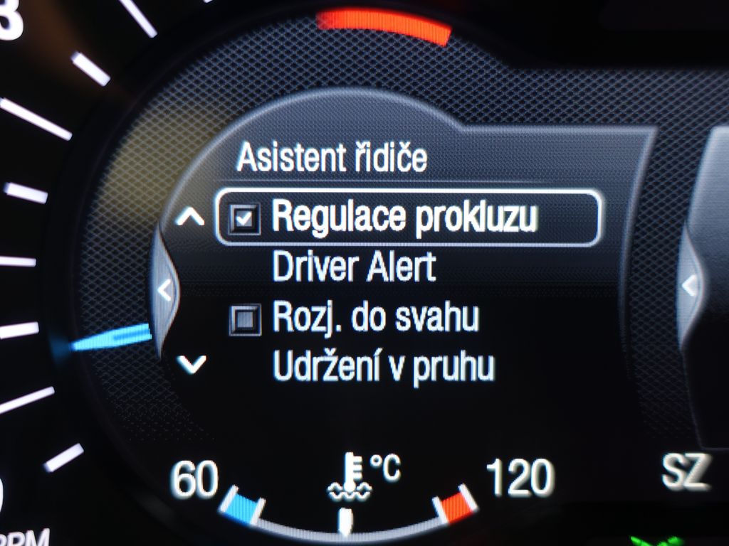 ford-mondeo-2-0-tdci-titanium - 9