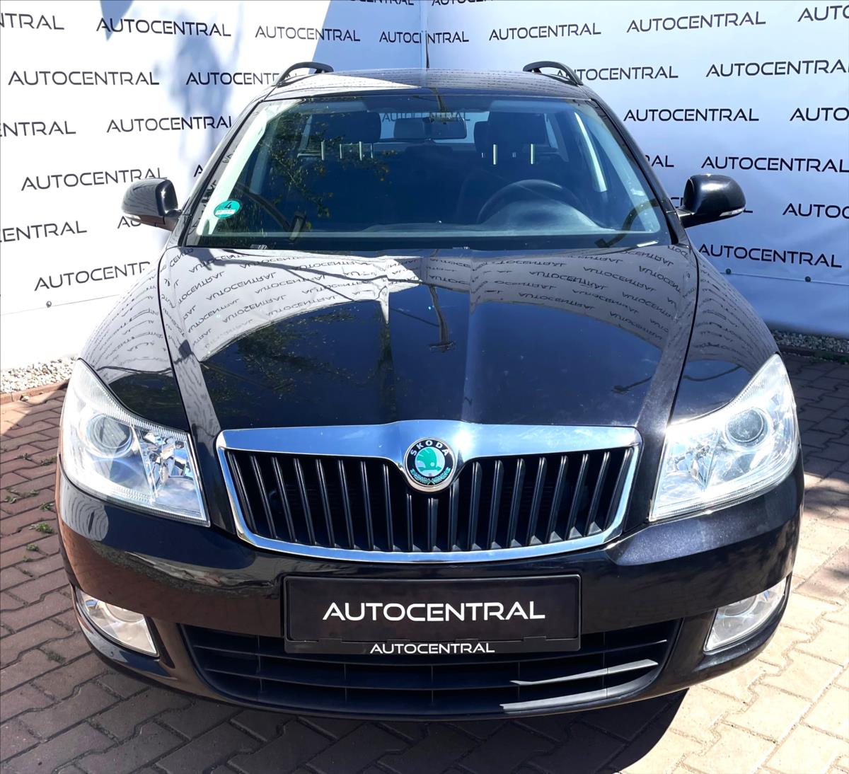 skoda-octavia-1-2-tsi-77kw-klima-po-servisu - 1