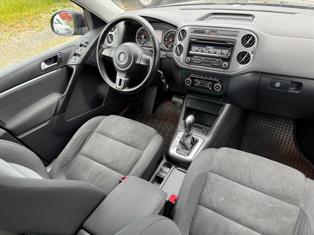 volkswagen-tiguan-2-0tdi-4x4-dsg-sport - 9