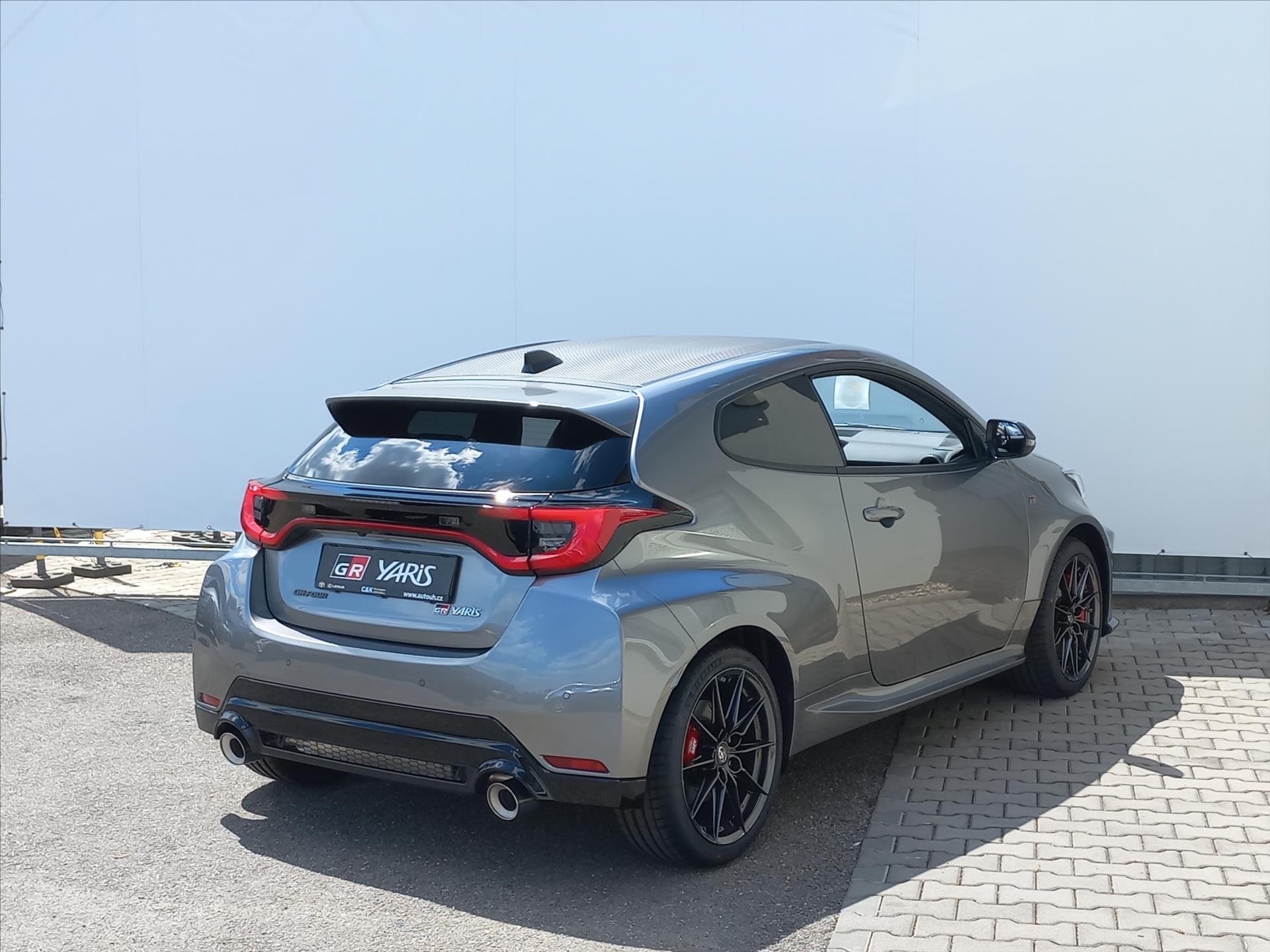 toyota-gr-yaris-1-6-turbo-a-t-280k-dynamic-vip - 5