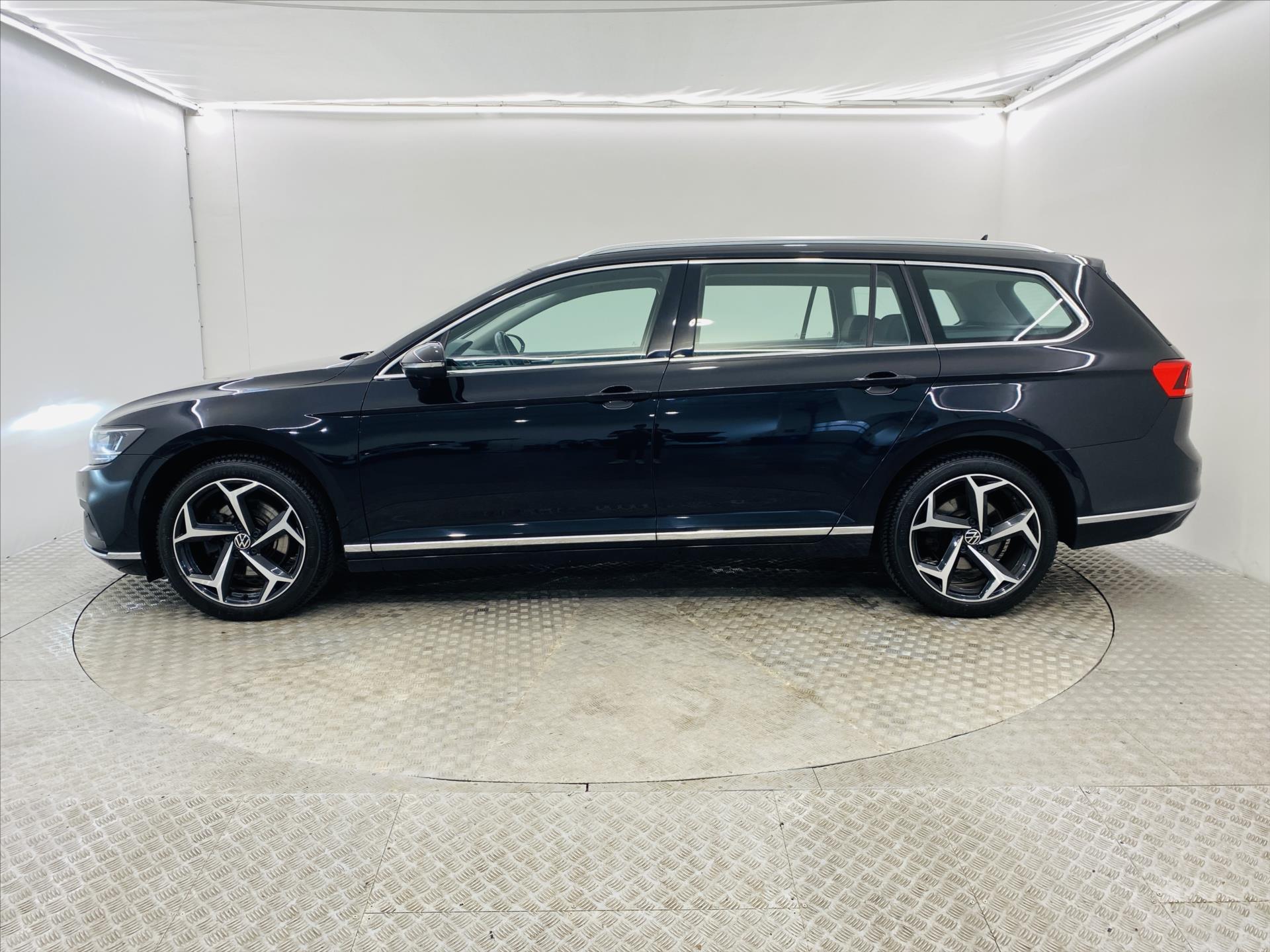 volkswagen-passat-2-0-tdi-110kw-elegance - 2