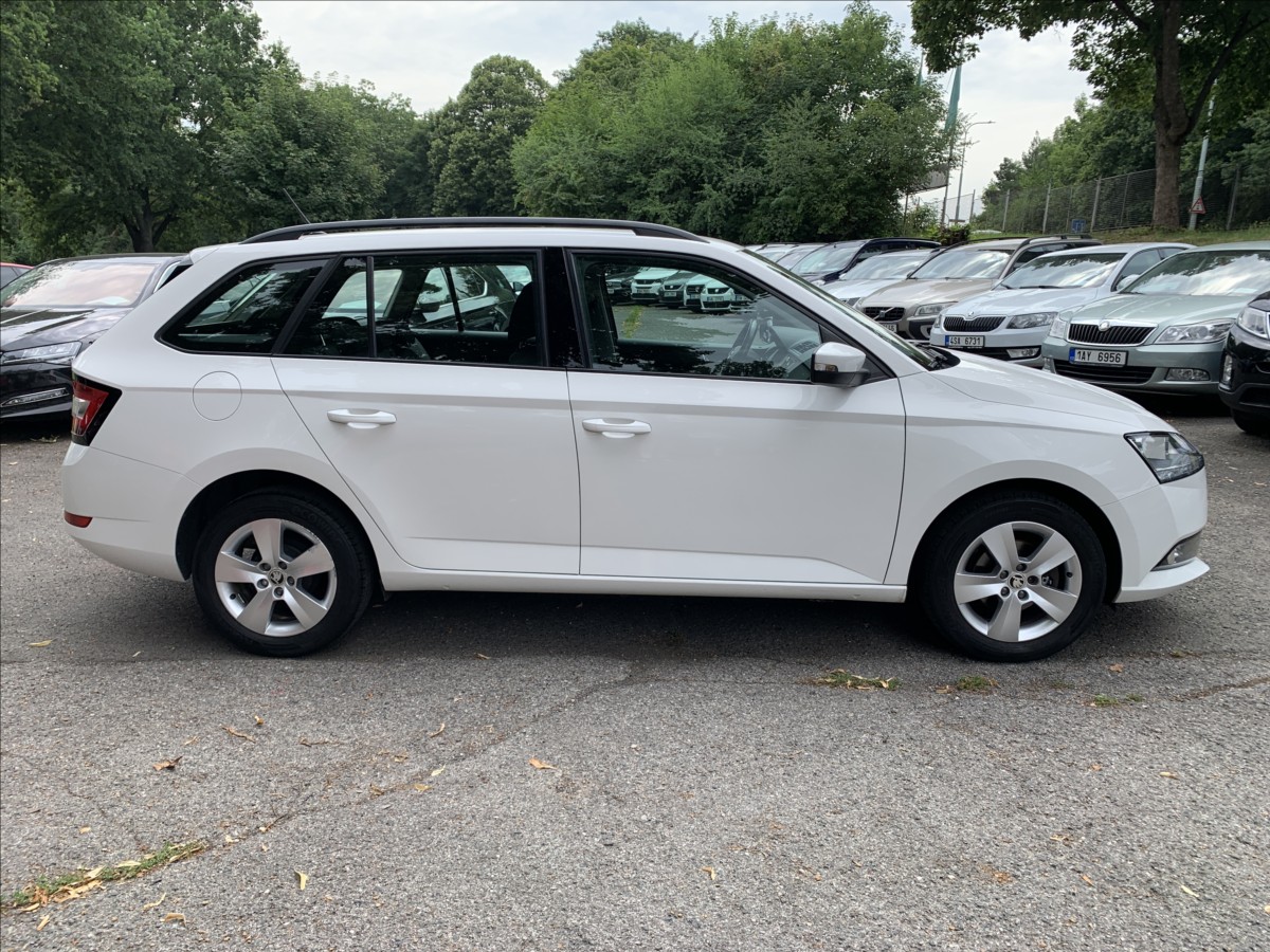 skoda-fabia-1-0-tsi-amb-cr-serviska - 3