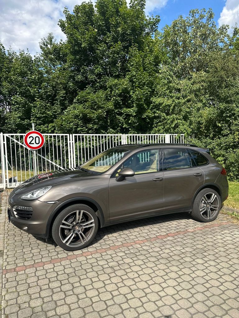 porsche-cayenne-3-0-diesel-v6-tiptronic-4x4 - 1