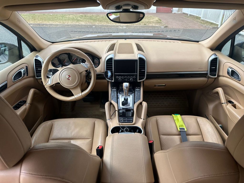 porsche-cayenne-3-0-diesel-v6-tiptronic-4x4 - 6