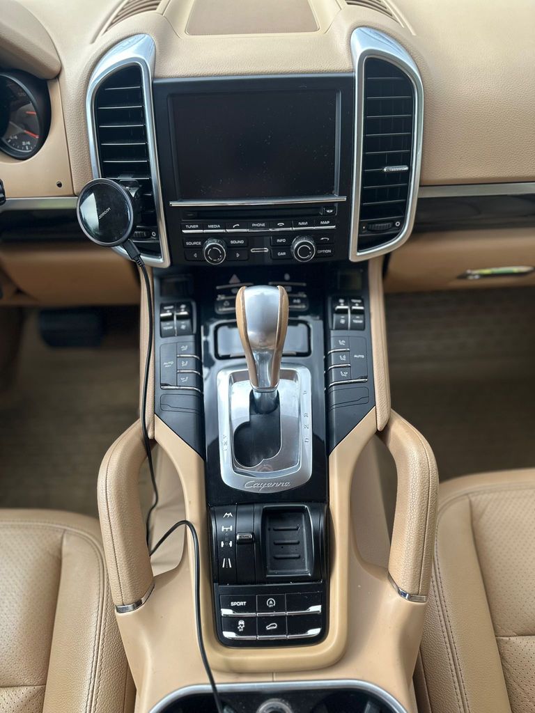 porsche-cayenne-3-0-diesel-v6-tiptronic-4x4 - 8