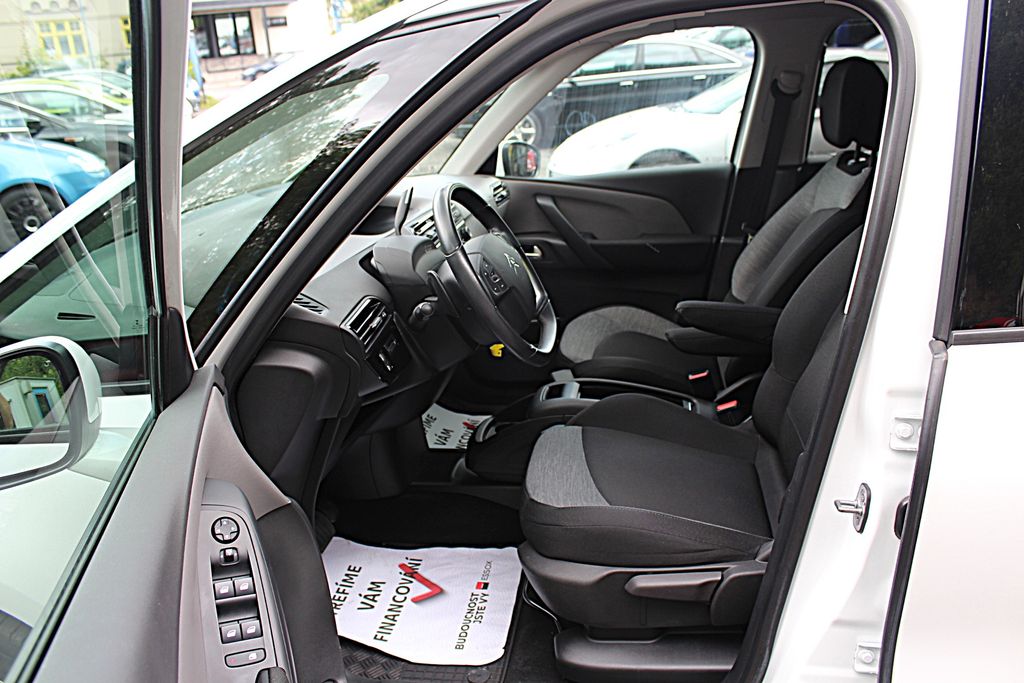 citroen-grand-c4-picasso-1-6i-automat - 8