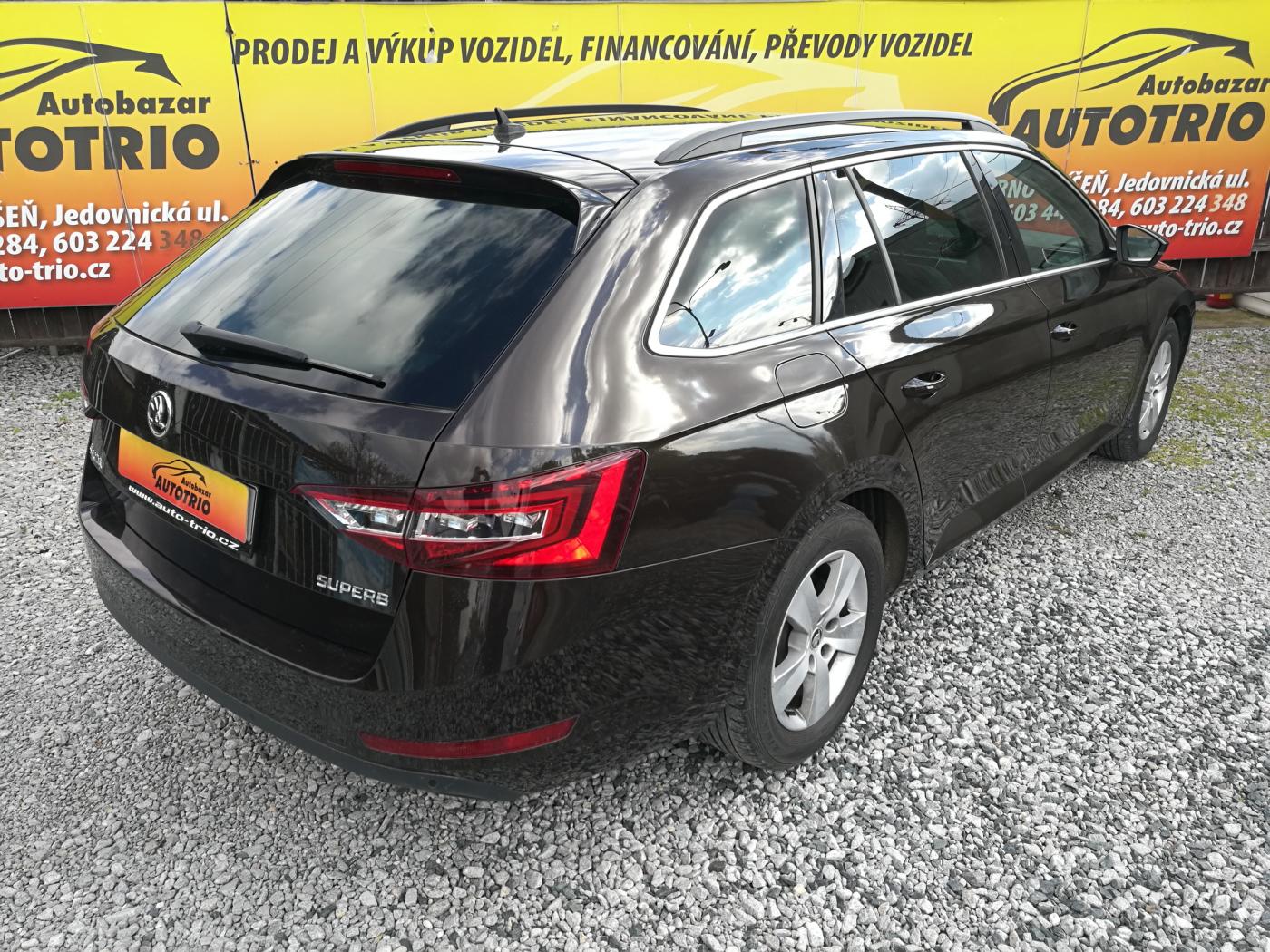 skoda-superb-2-0-tdi-ambiente-kombi - 2