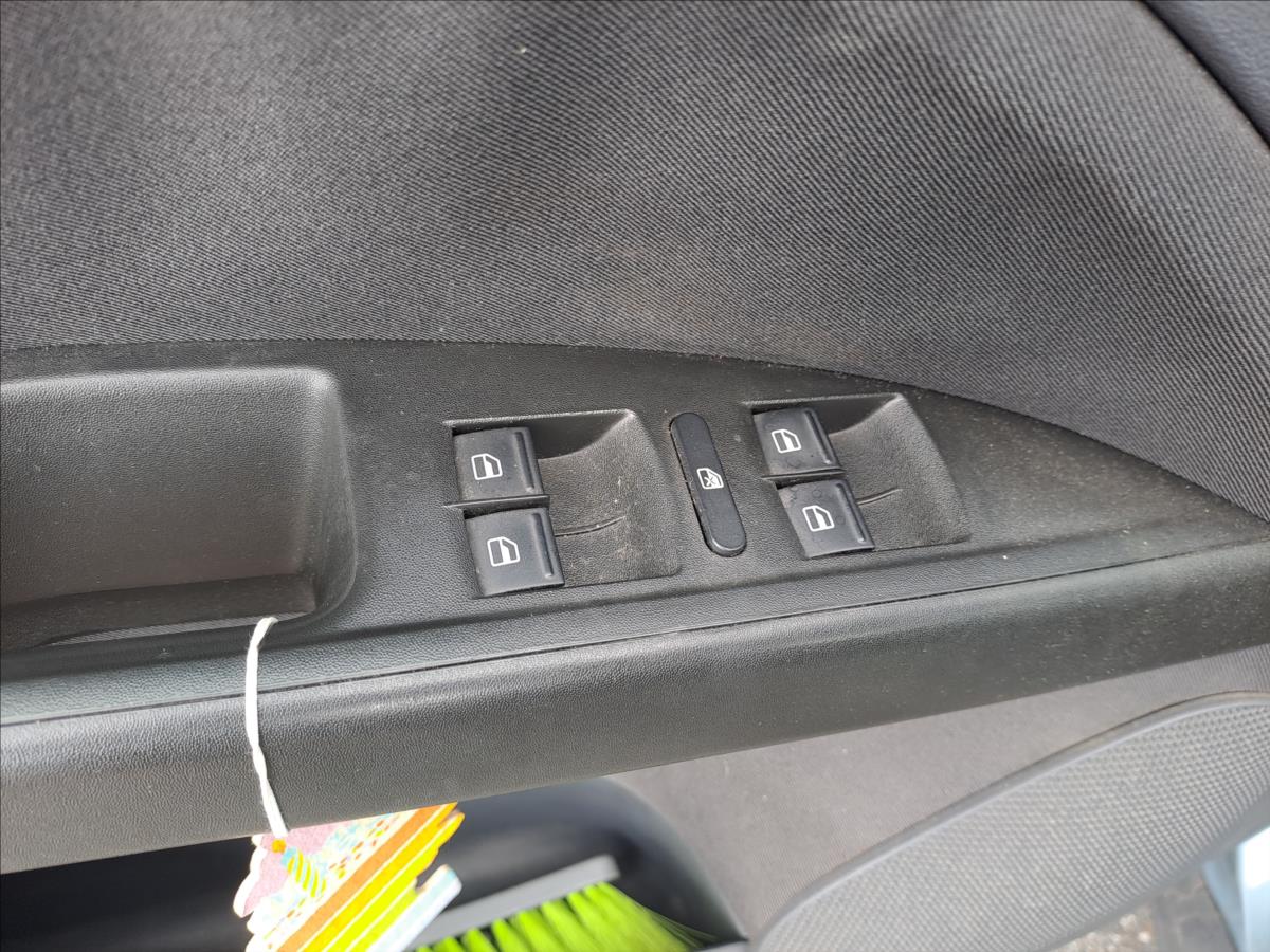 seat-altea-1-6-i-lpg - 9