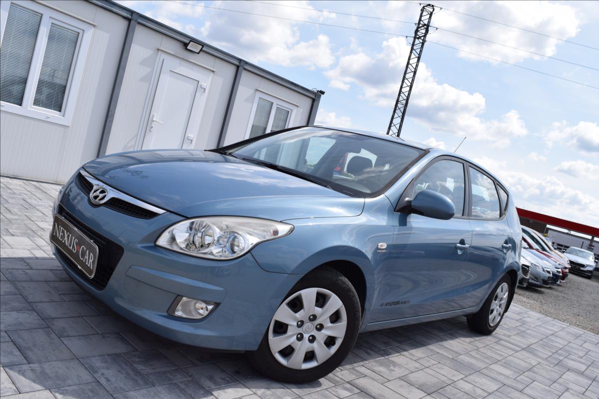 Hyundai i30 1,6 CRDi 66KW COMFORT+ 2XKOLA