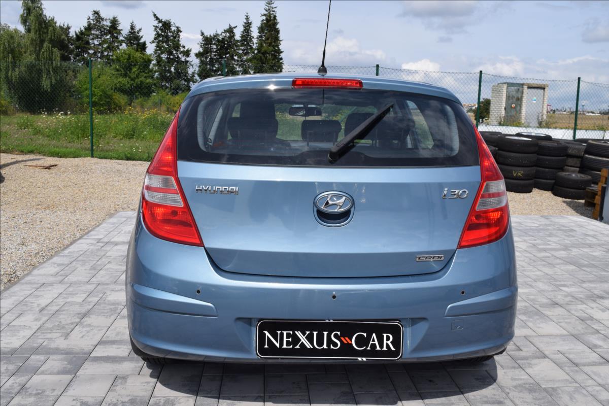 hyundai-i30-1-6-crdi-66kw-comfort-2xkola - 5