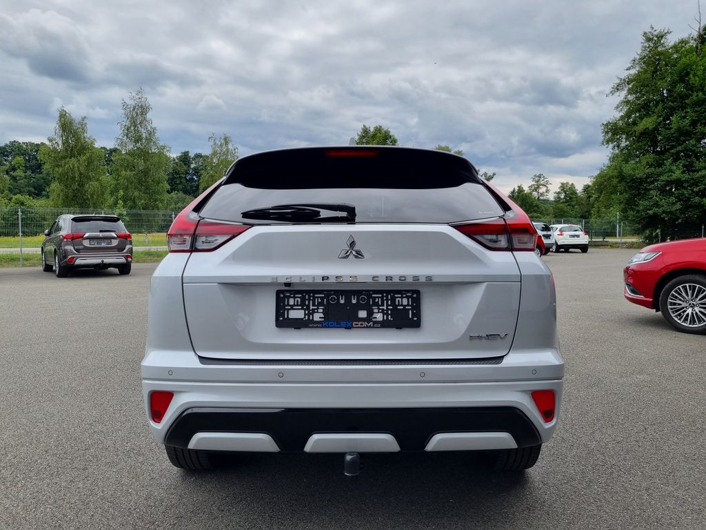 mitsubishi-2-4-phev-4x4-odpocet-dph-tazne - 3