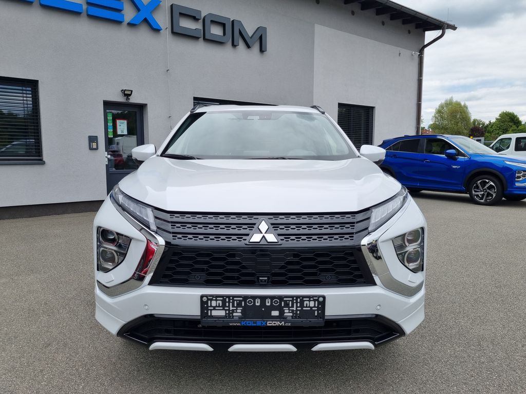 mitsubishi-2-4-phev-4x4-odpocet-dph-tazne - 7