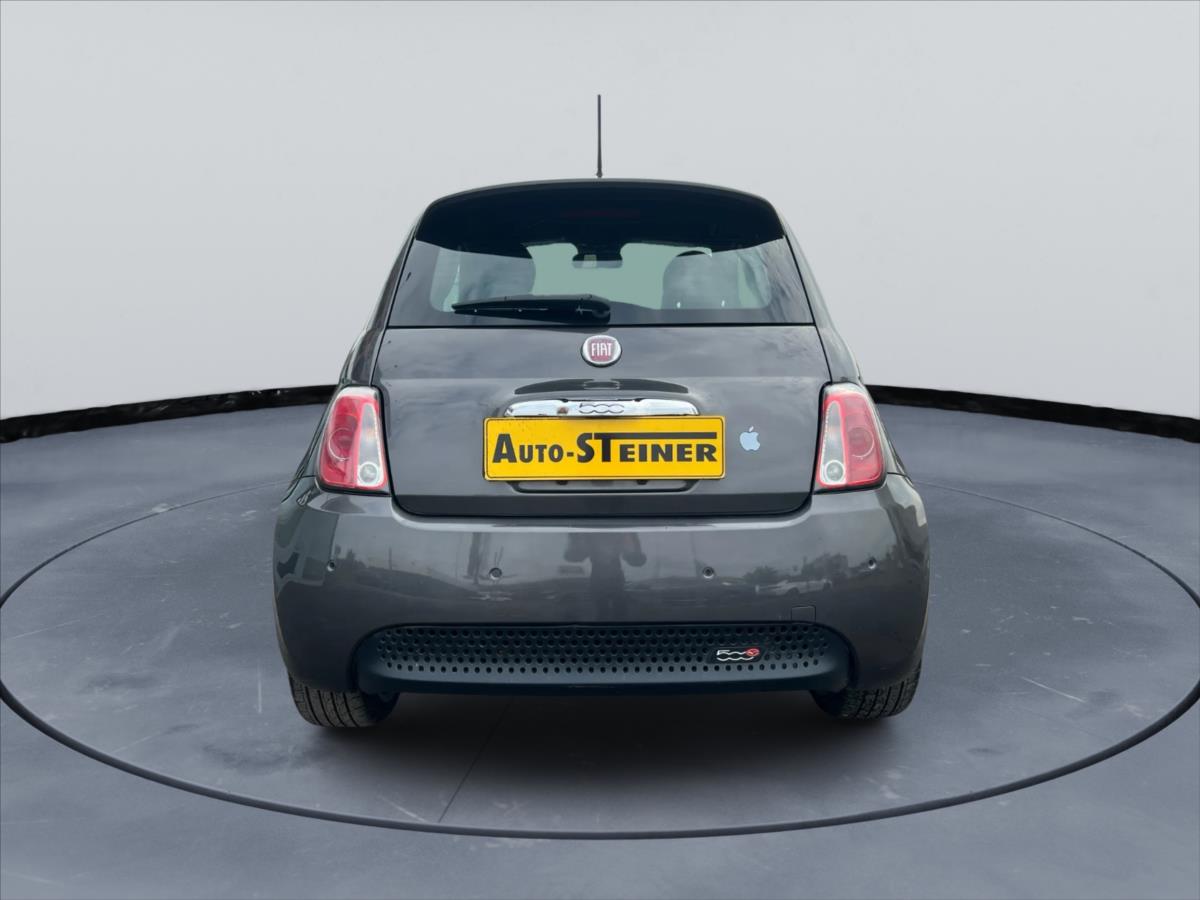fiat-500e-82kw-park-senzory - 5