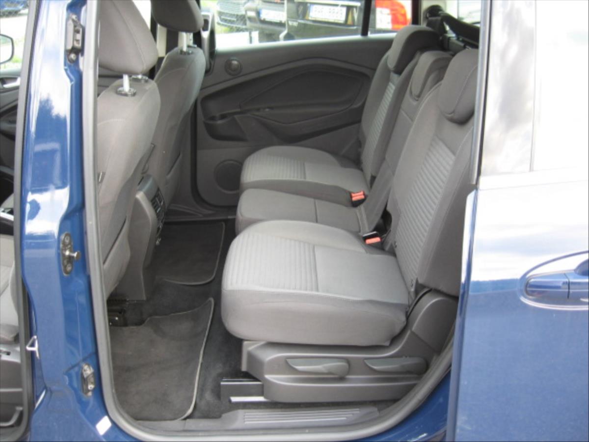 ford-grand-c-max-1-0 - 6