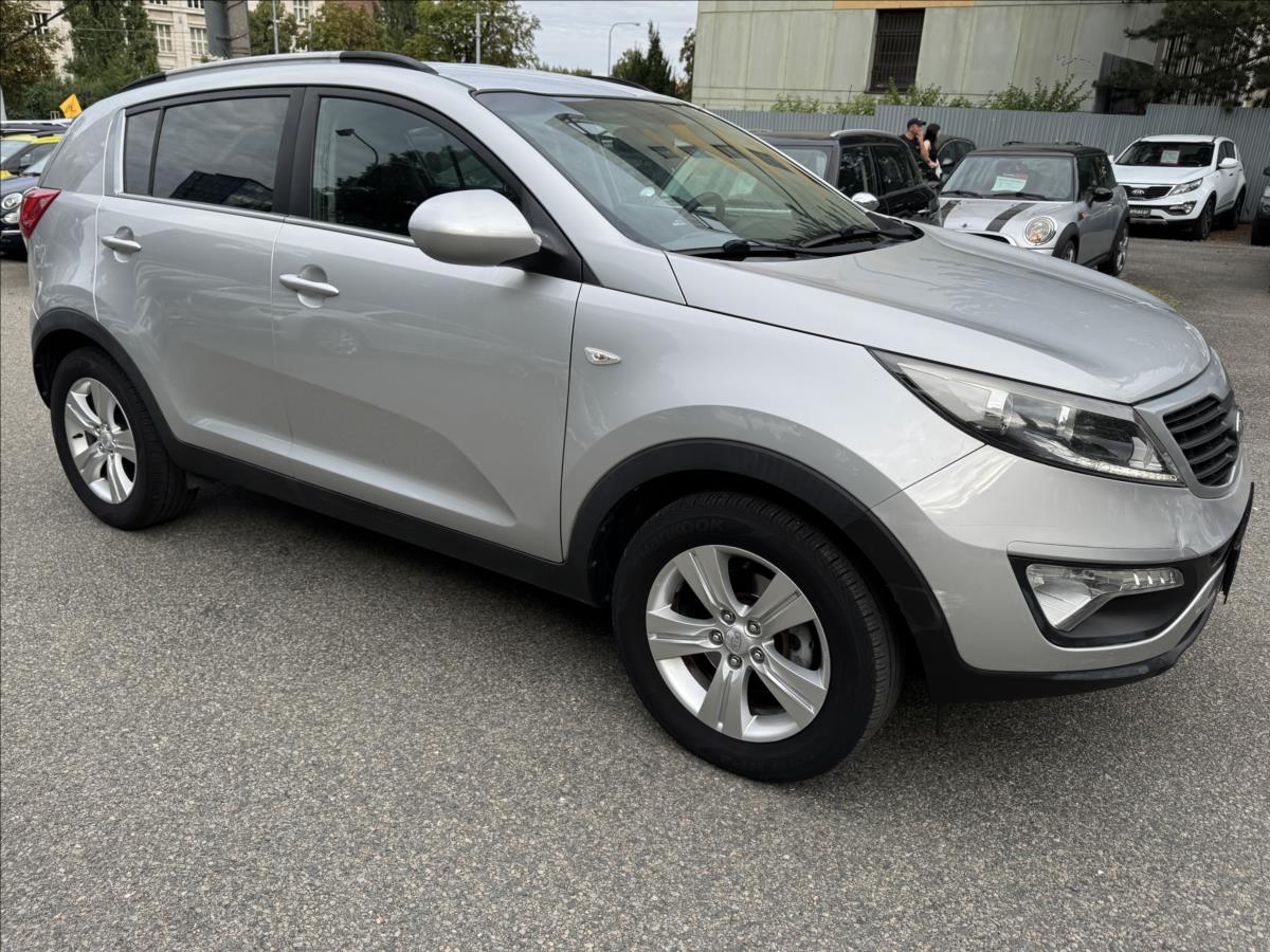 kia-sportage-1-7-bez-koroze - 8