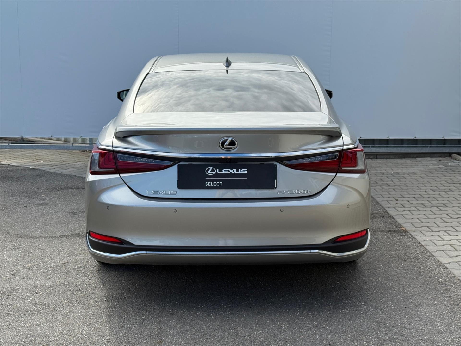 lexus-es-300h-2-5-prestige - 4