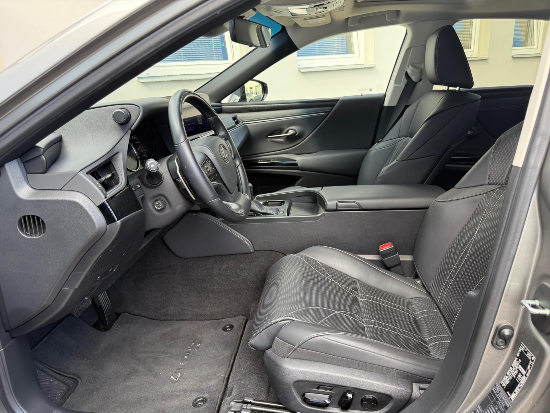lexus-es-300h-2-5-prestige - 8