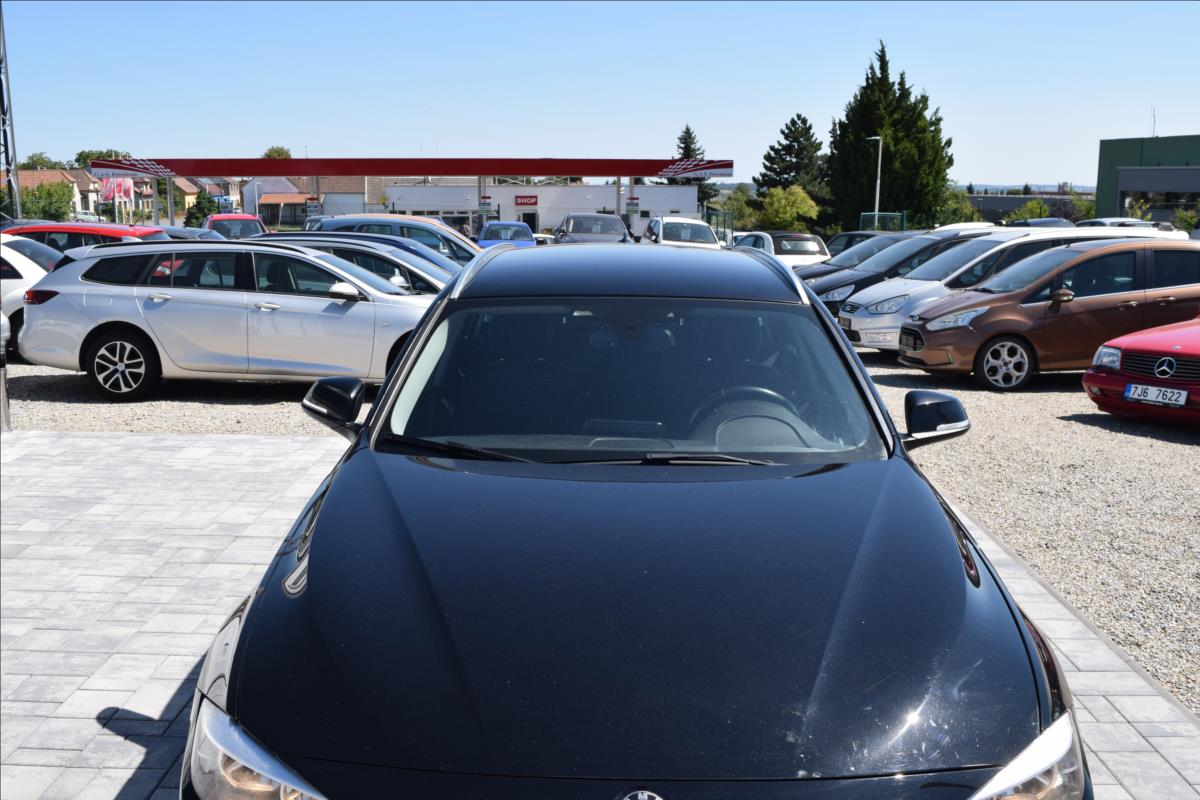 bmw-rada-3-2-0-318d-f31-105kw-navi-tazne - 2